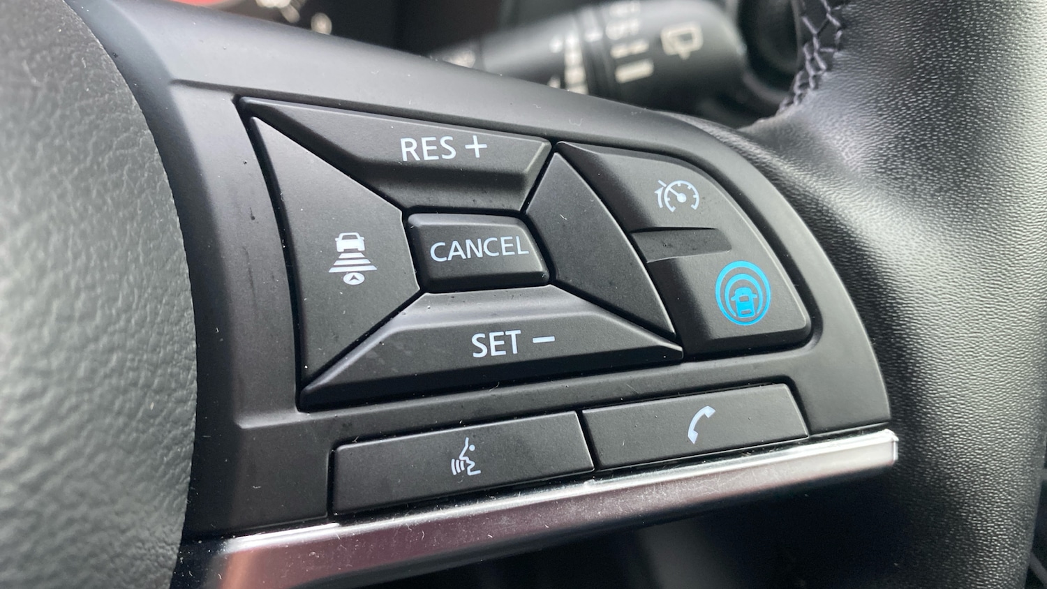 Used Nissan Juke 2024 for sale - 77019138: Photo 24