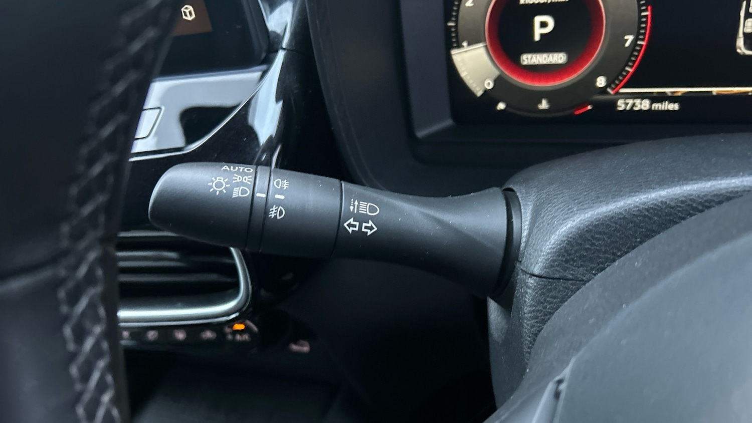 Used Nissan Juke 2024 for sale - 77379104: Photo 24