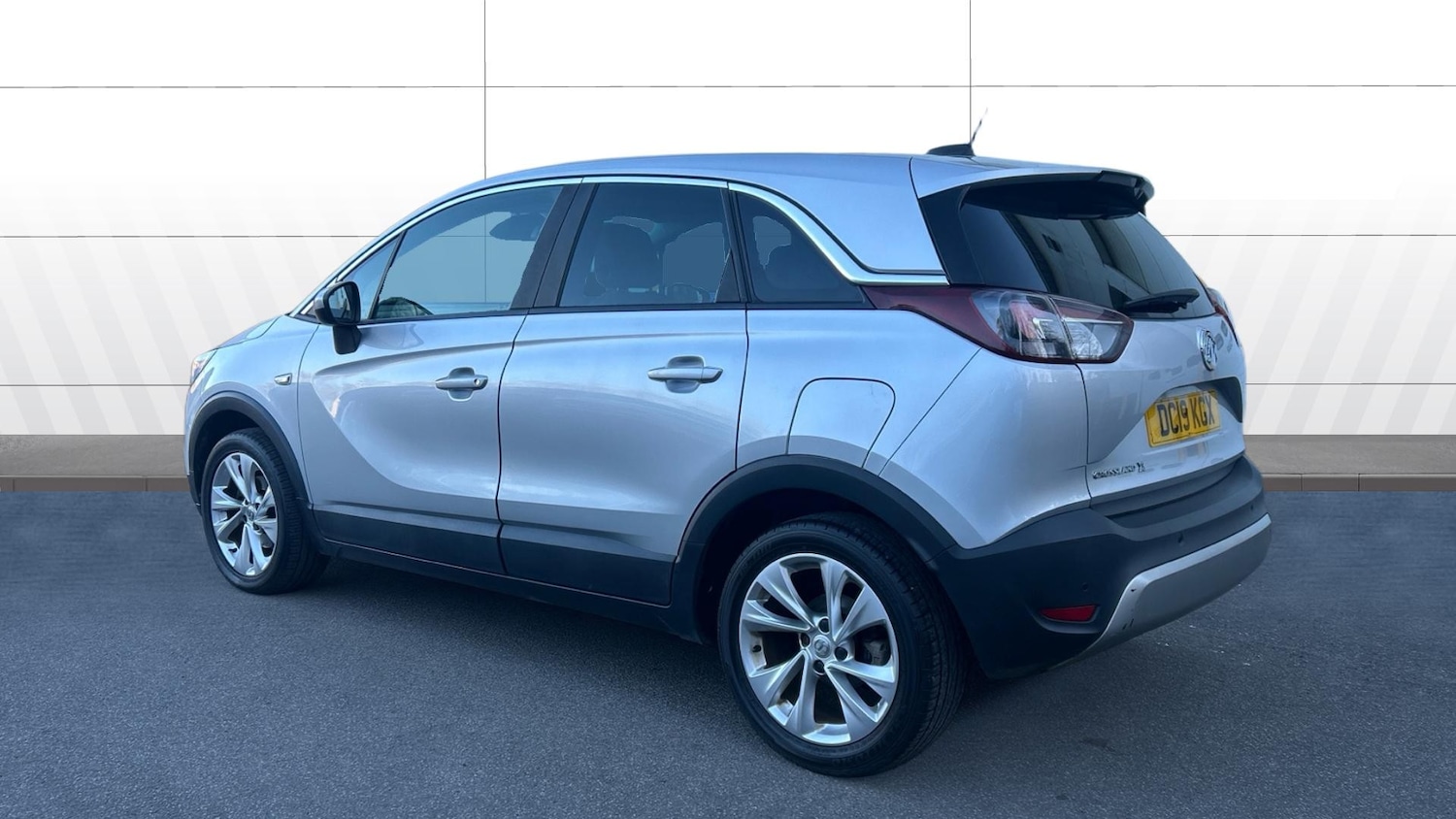 Used Vauxhall Crossland X 2019 for sale - 77103353: Photo 2
