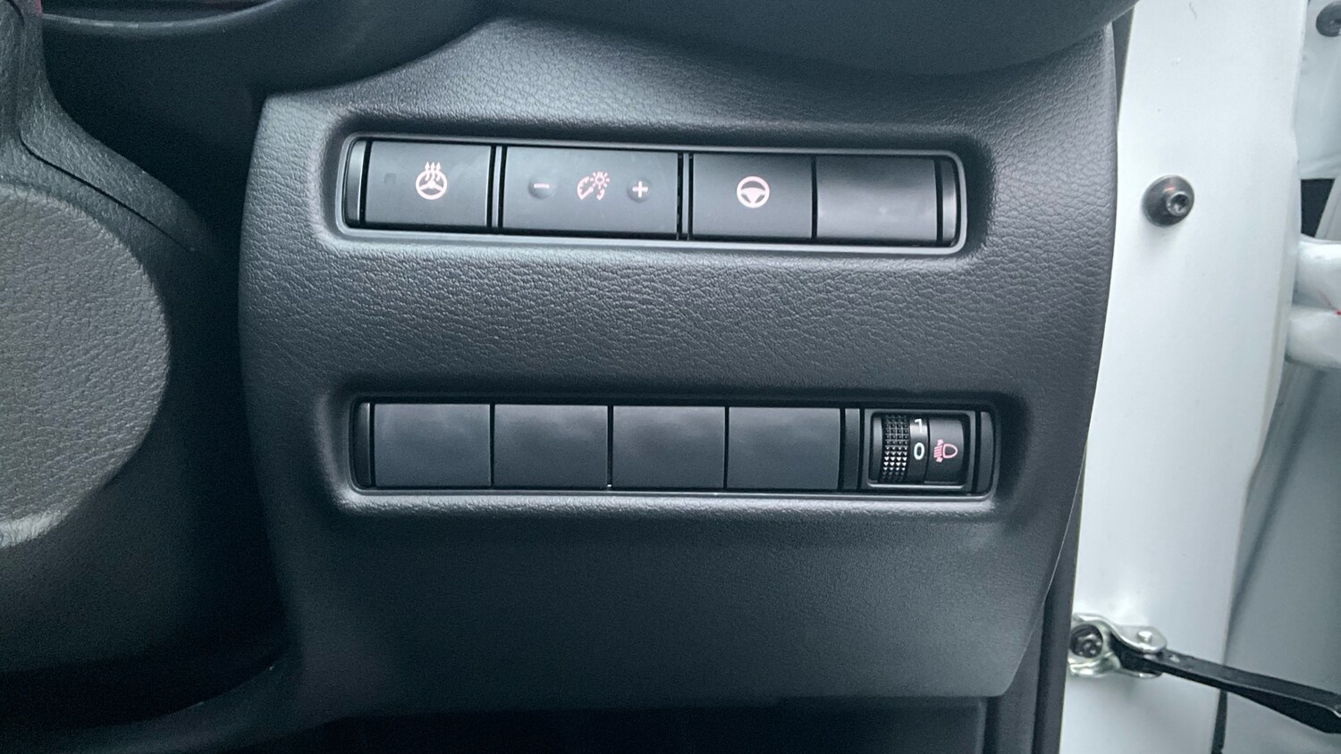 Used Nissan Juke 2024 for sale - 77518930: Photo 31