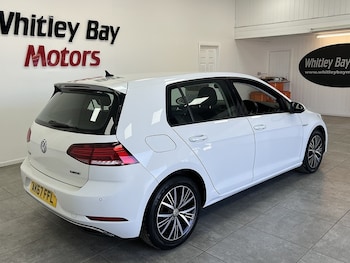 Used Volkswagen Golf 2017 for sale - 78781594: Photo