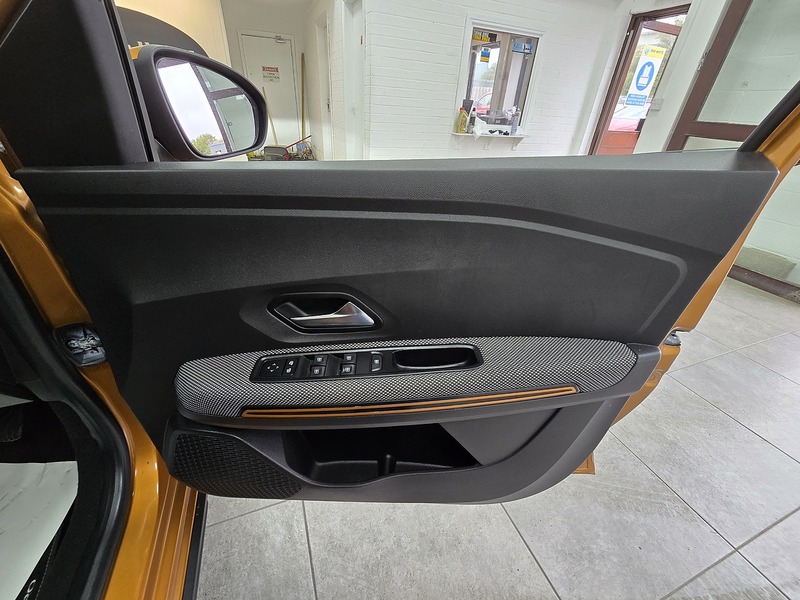 Used Dacia Sandero Stepway 2022 for sale - 76253212: Photo 14