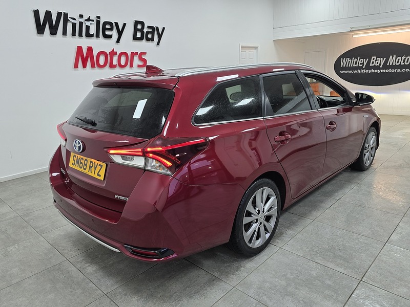Used Toyota Auris 2018 for sale - 77501061: Photo 3