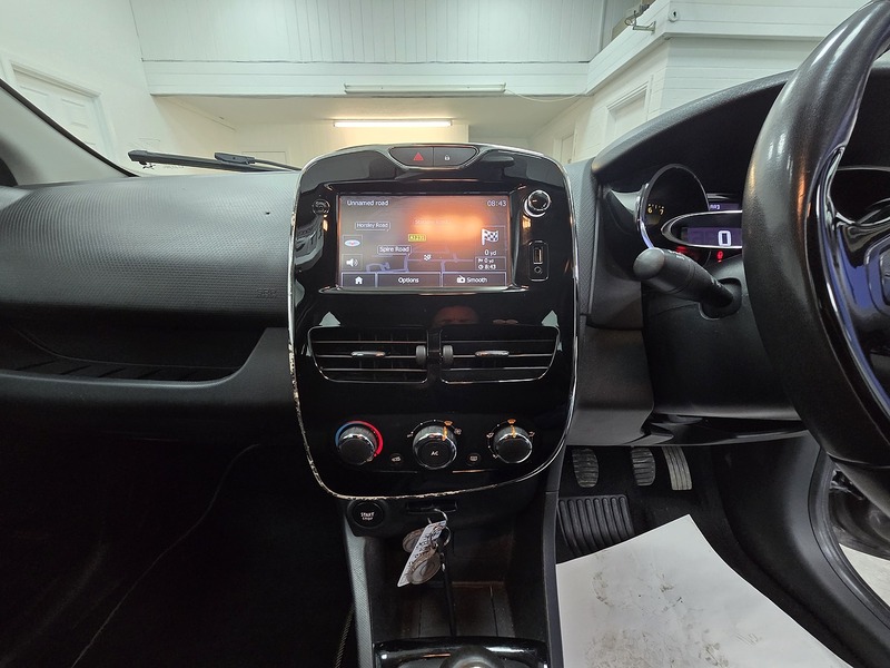 Used Renault Clio 2015 for sale - 77069803: Photo 13