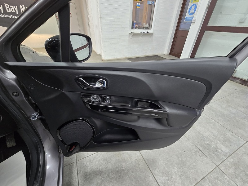 Used Renault Clio 2015 for sale - 77069803: Photo 14