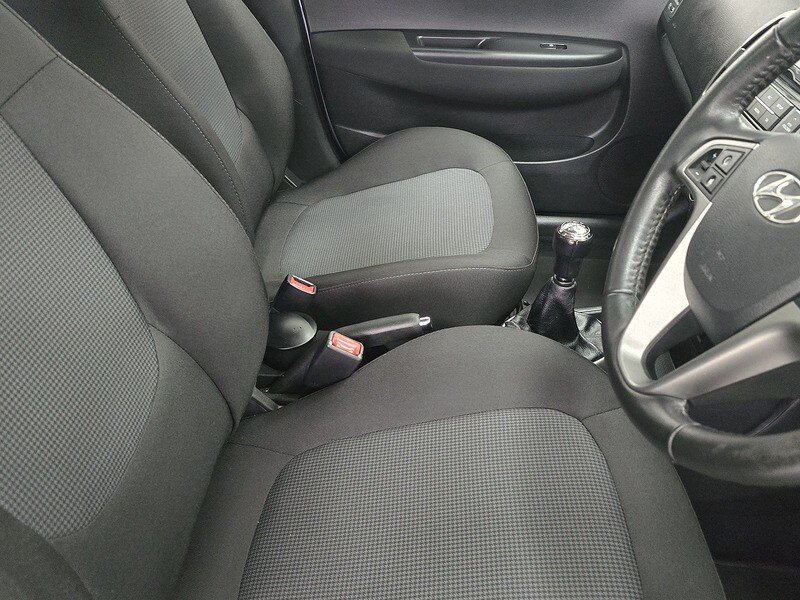 Used Hyundai i20 2012 for sale - 76946785: Photo 8