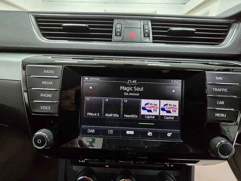 Used Skoda Superb 2015 for sale - 77250901: Photo 11