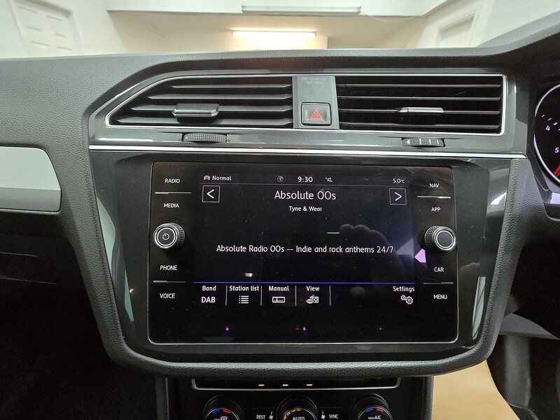 Used Volkswagen Tiguan 2017 for sale - 77836608: Photo 11