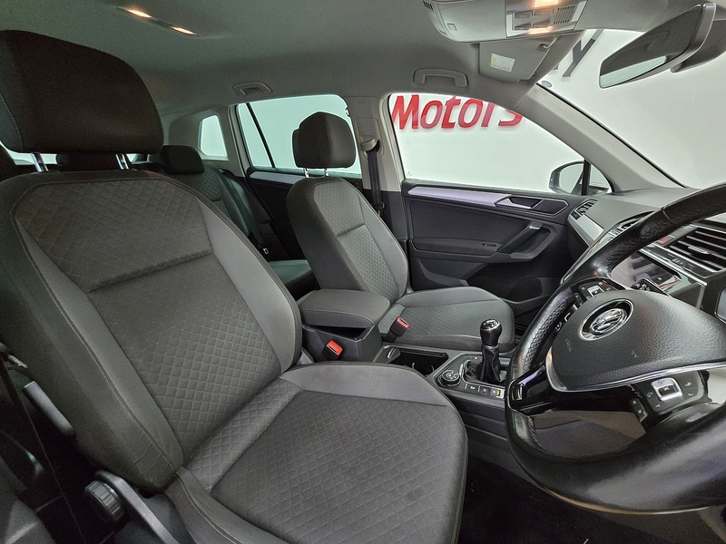 Used Volkswagen Tiguan 2017 for sale - 77836608: Photo 15