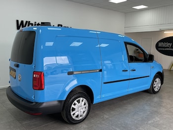 Used Volkswagen Caddy Maxi 2015 for sale - 79547033: Photo