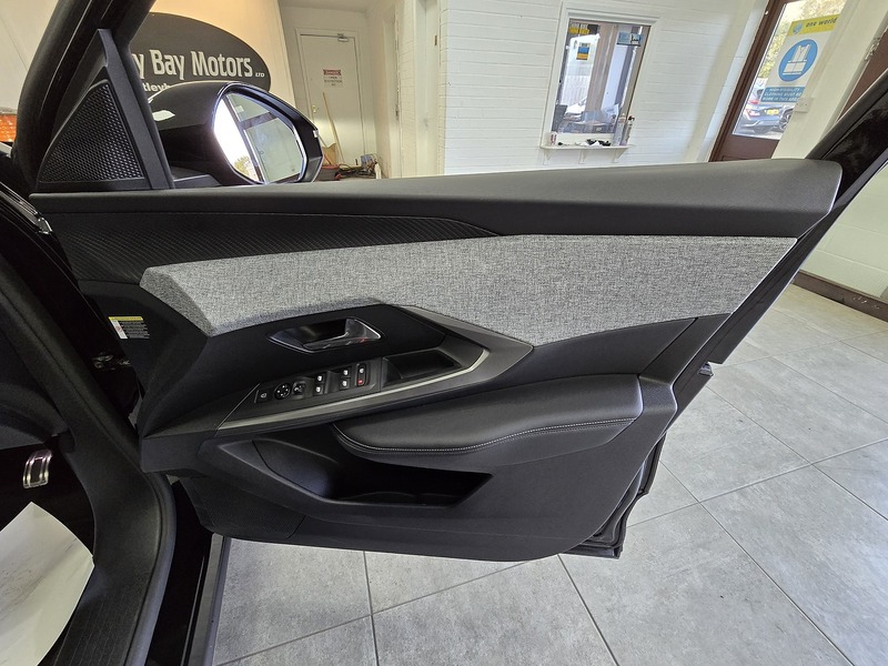 Used Peugeot 3008 2024 for sale - 76352986: Photo 15