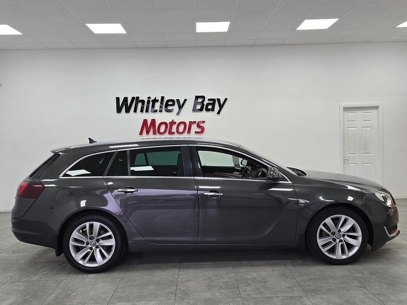 Used Vauxhall Insignia 2014 for sale - 76559492: Photo 2