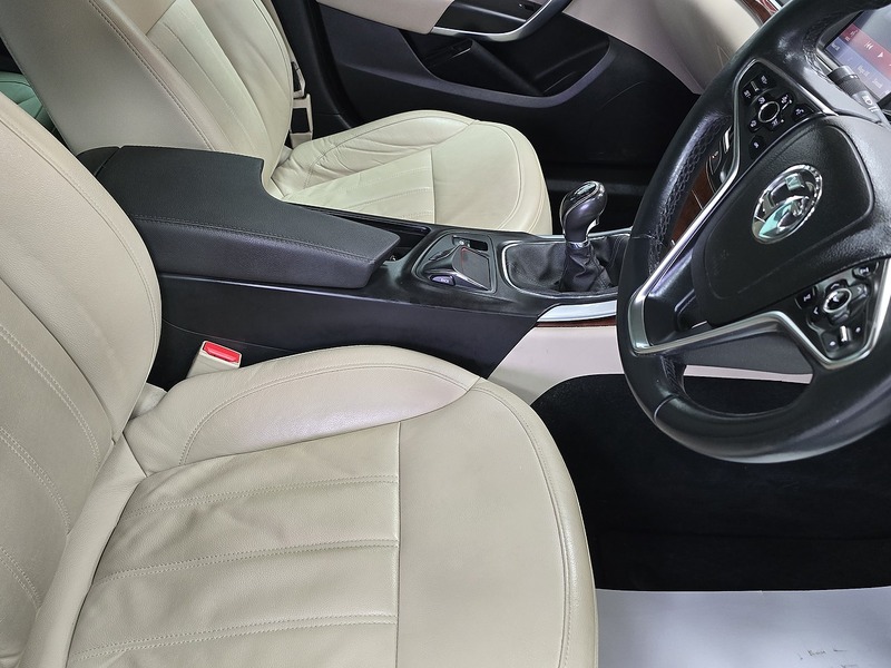 Used Vauxhall Insignia 2014 for sale - 76559492: Photo 8