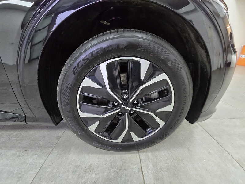 Used Kia EV6 2023 for sale - 77283750: Photo 24