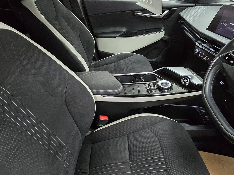 Used Kia EV6 2023 for sale - 77283750: Photo 8