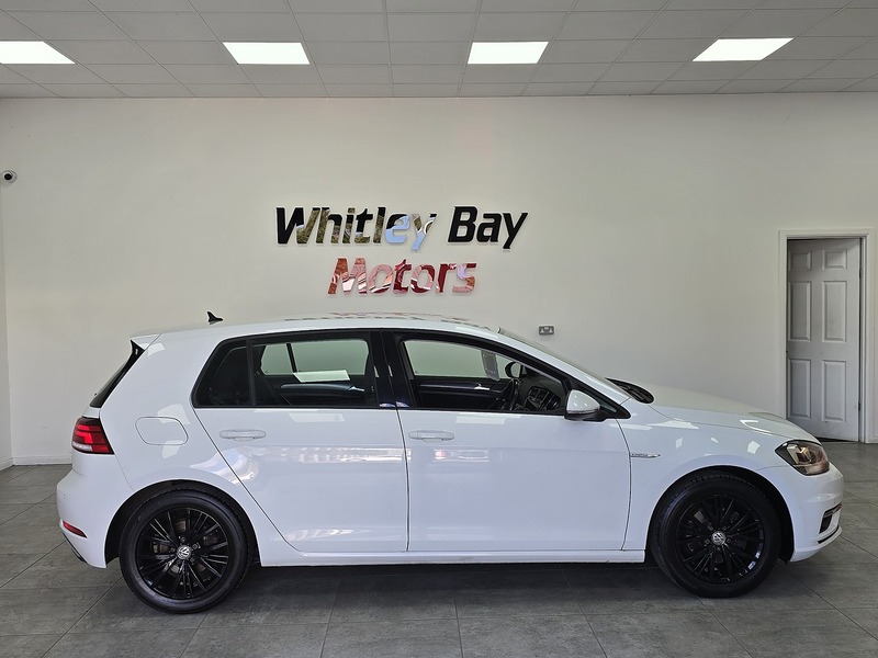 Used Volkswagen Golf 2018 for sale - 76288030: Photo 2
