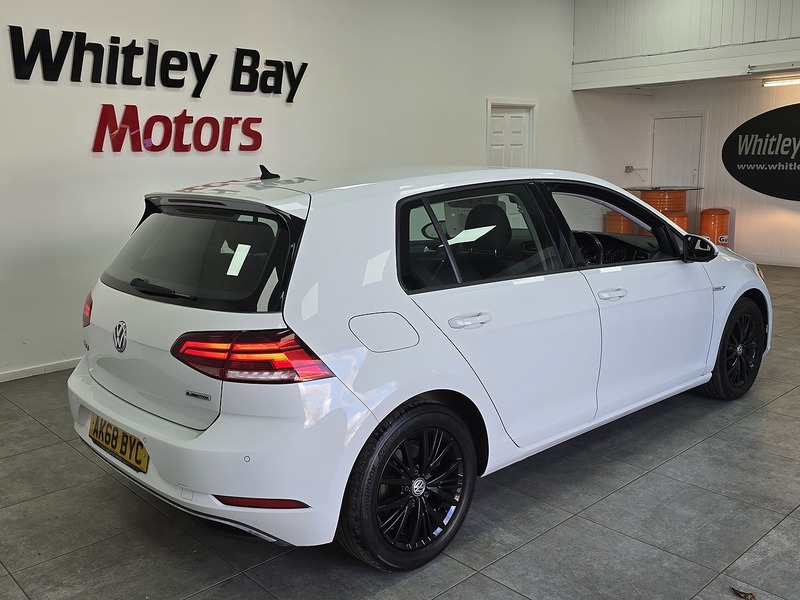 Used Volkswagen Golf 2018 for sale - 76288030: Photo 3