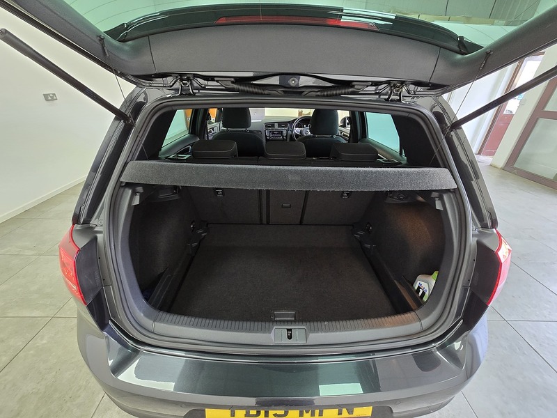 Used Volkswagen Golf 2015 for sale - 76403231: Photo 15