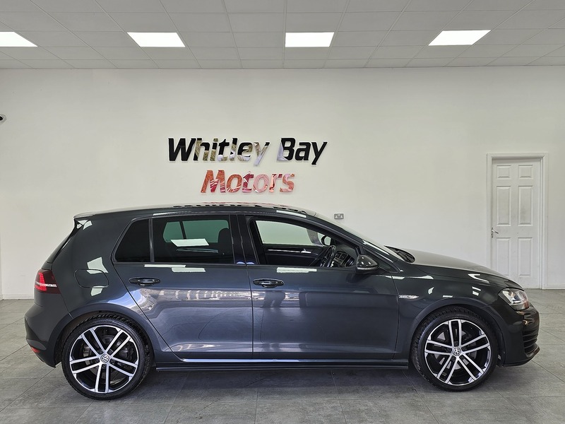 Used Volkswagen Golf 2015 for sale - 76403231: Photo 2