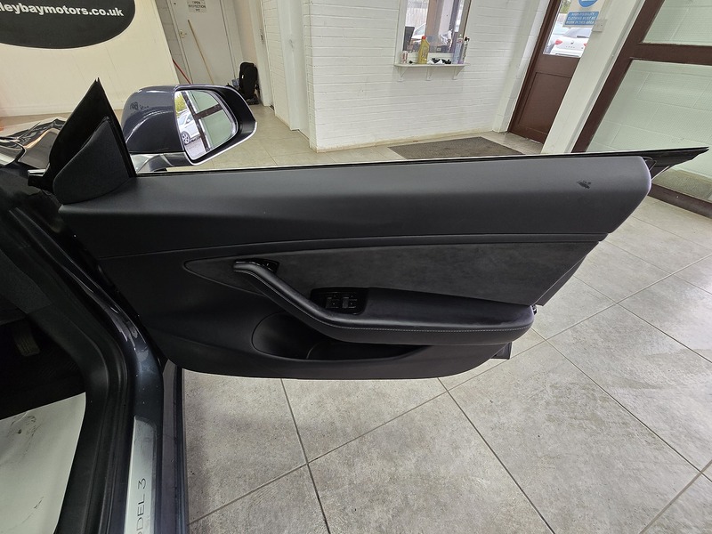 Used Tesla Model 3 2019 for sale - 77086526: Photo 14