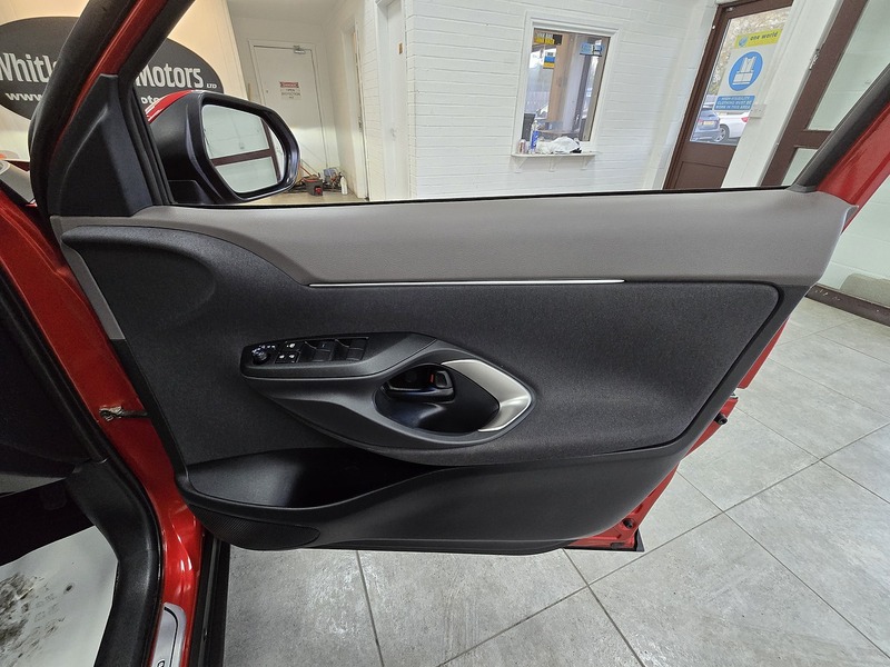 Used Toyota Yaris Cross 2023 for sale - 76686815: Photo 14