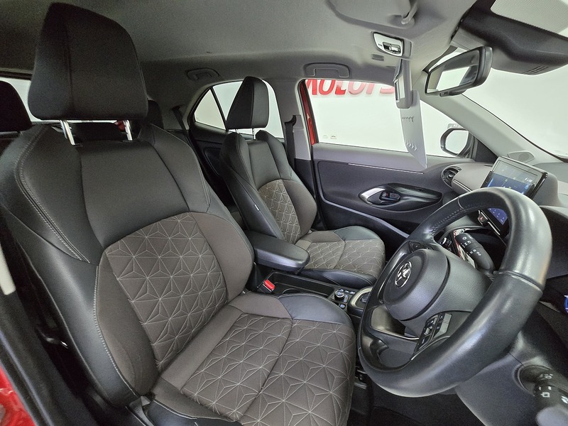 Used Toyota Yaris Cross 2023 for sale - 76686815: Photo 15