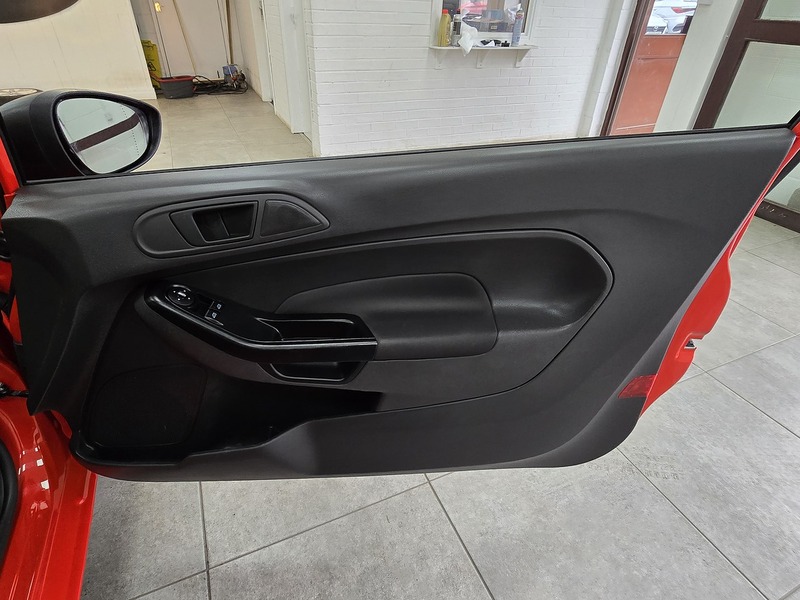 Used Ford Fiesta 2014 for sale - 76263807: Photo 11