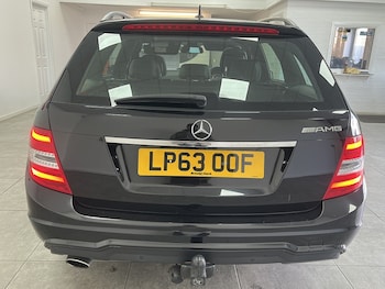 Used Mercedes-Benz C Class 2014 for sale - 76532165: Photo