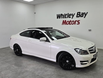 Used Mercedes-Benz C-Class 2015 for sale - 76133004: Photo