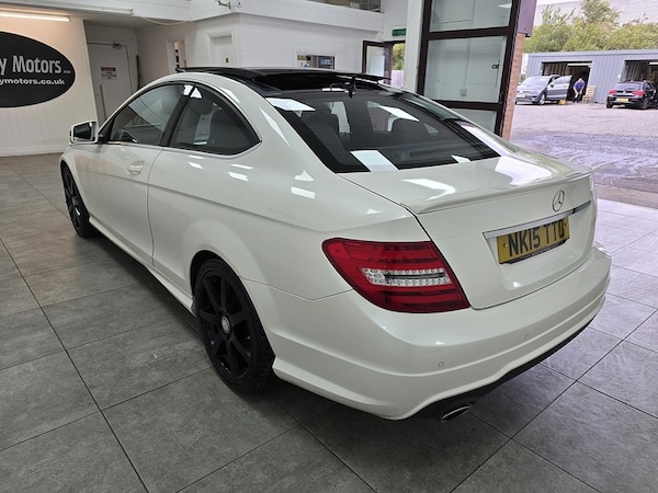 Used Mercedes-Benz C-Class 2015 for sale - 76133004: Photo 5
