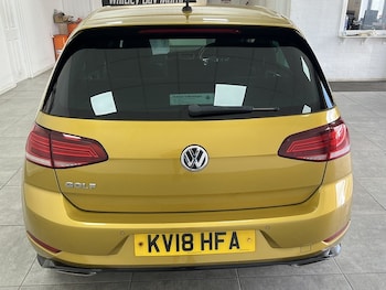 Used Volkswagen Golf 2018 for sale - 79599389: Photo