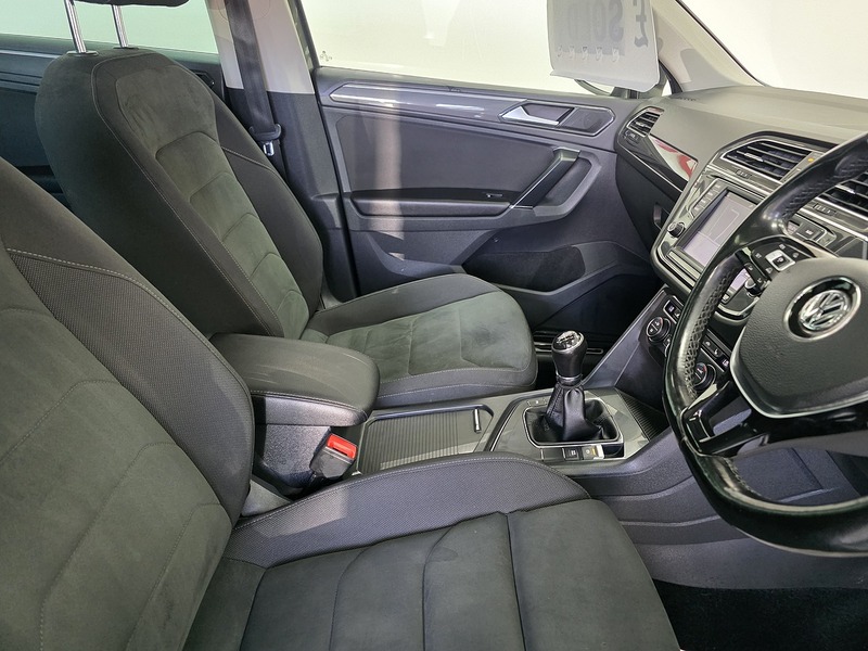 Used Volkswagen Tiguan 2017 for sale - 78168057: Photo 8
