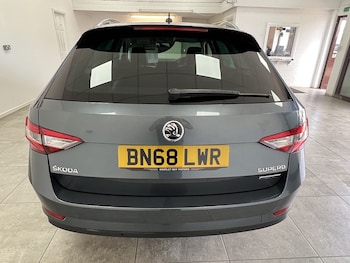 Used Skoda Superb 2018 for sale - 78944180: Photo