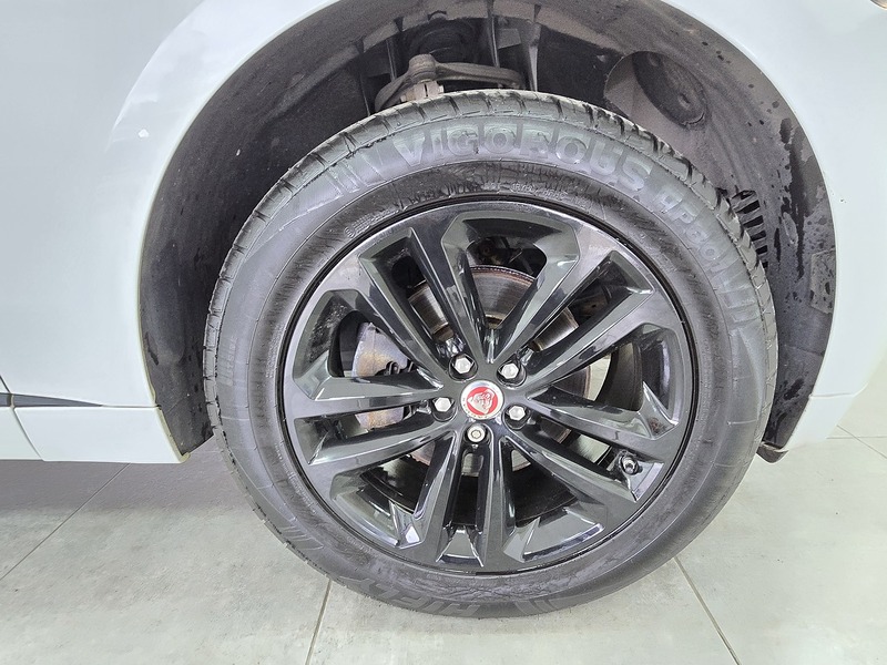 Used Jaguar F-Pace 2017 for sale - 77591413: Photo 23