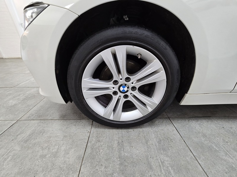 Used BMW 3 Series 2015 for sale - 76686816: Photo 19