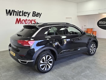 Used Volkswagen T-Roc 2021 for sale - 75148970: Photo