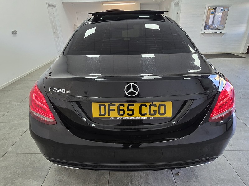 Used Mercedes-Benz C Class 2015 for sale - 77089492: Photo 4