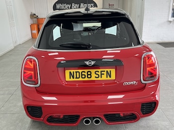 Used MINI Hatch 2018 for sale - 78904503: Photo
