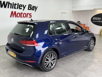Used Volkswagen Golf 2017 for sale - 79691990: Photo