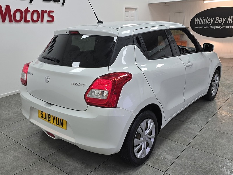 Used Suzuki Swift 2018 for sale - 76863531: Photo 3
