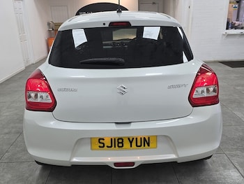 Used Suzuki Swift 2018 for sale - 76863531: Photo