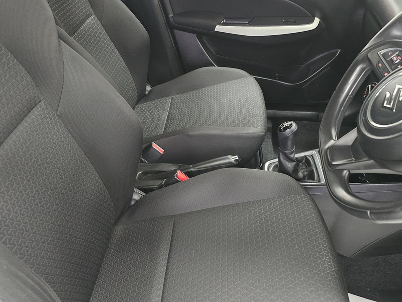 Used Suzuki Swift 2018 for sale - 76863531: Photo 8