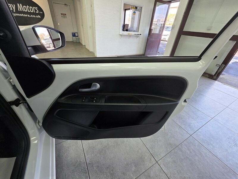Used Volkswagen up! for sale - 78065070: Photo 12