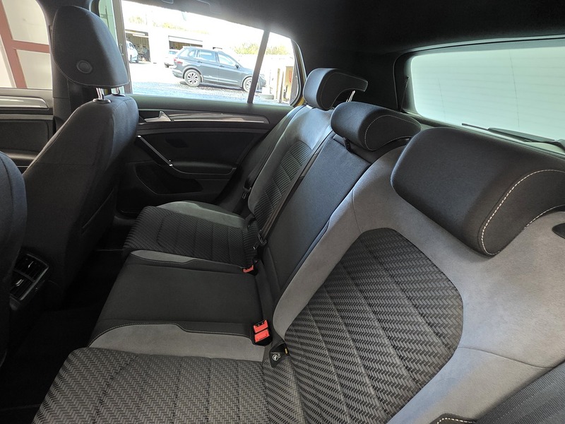 Used Volkswagen Golf 2017 for sale - 78045100: Photo 18