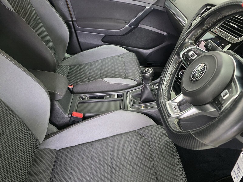 Used Volkswagen Golf 2018 for sale - 77984855: Photo 8