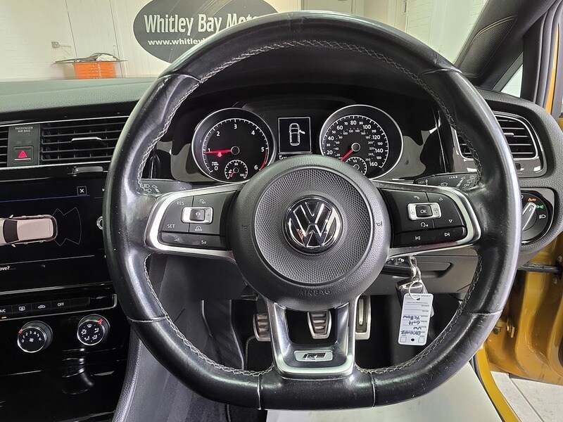 Used Volkswagen Golf 2018 for sale - 77984855: Photo 9