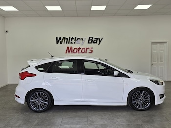 Used Ford Focus 2017 for sale - 75301035: Photo