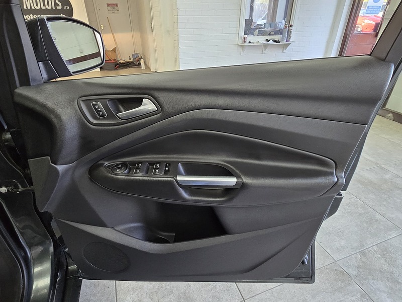 Used Ford Kuga 2017 for sale - 76386786: Photo 15