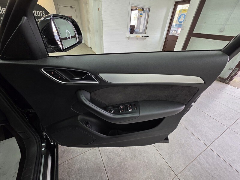 Used Audi Q3 2015 for sale - 77998341: Photo 13