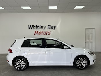 Used Volkswagen Golf 2017 for sale - 78501730: Photo